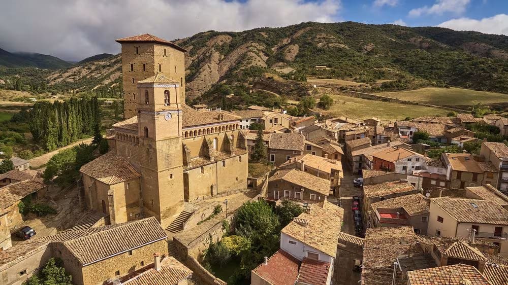 Pueblos bonitos cerca de Loarre